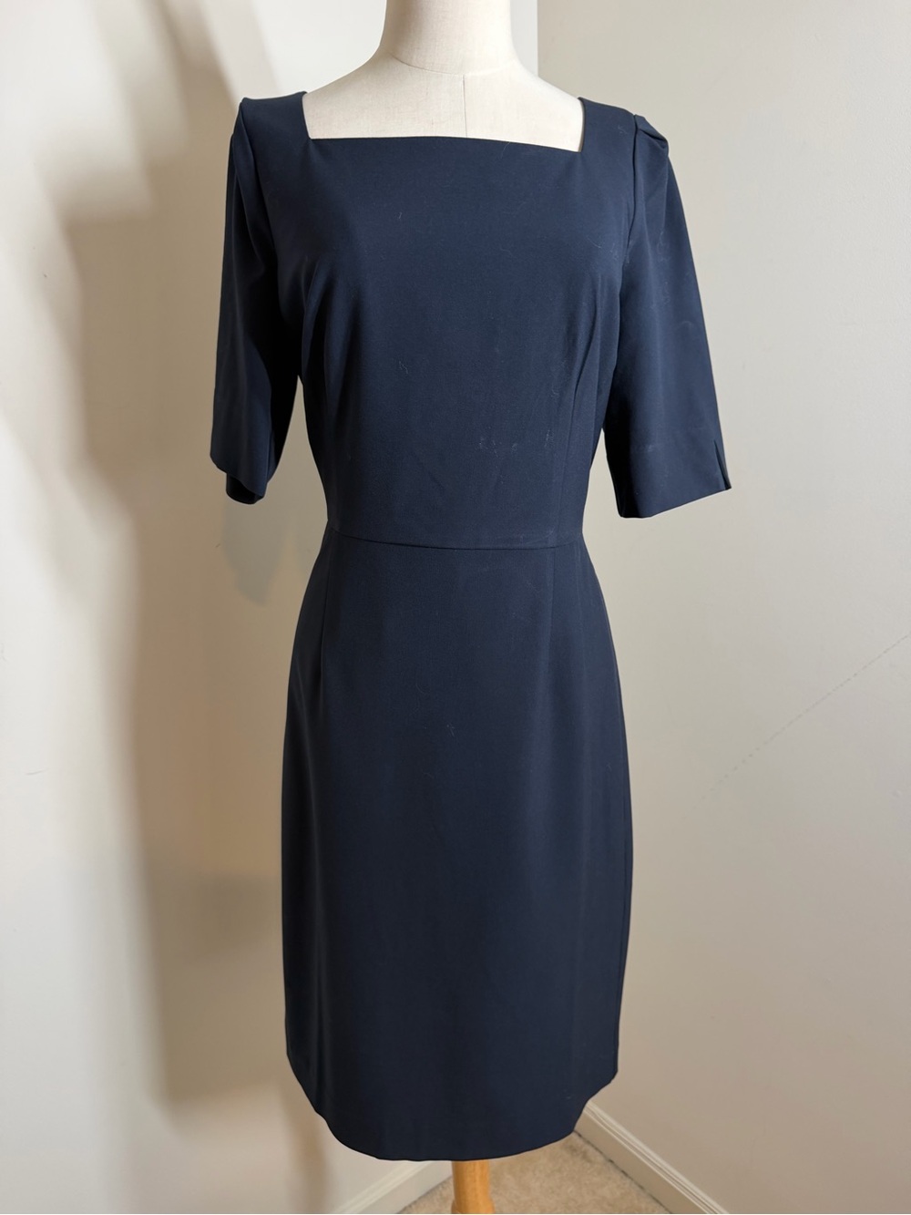 NEW Ann Taylor The Elbow Sleeve Navy Blue-SZ 8- Classic Square Neck Sheath Dress